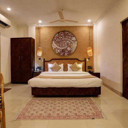 Accord Hotel Mumbai Exterior foto