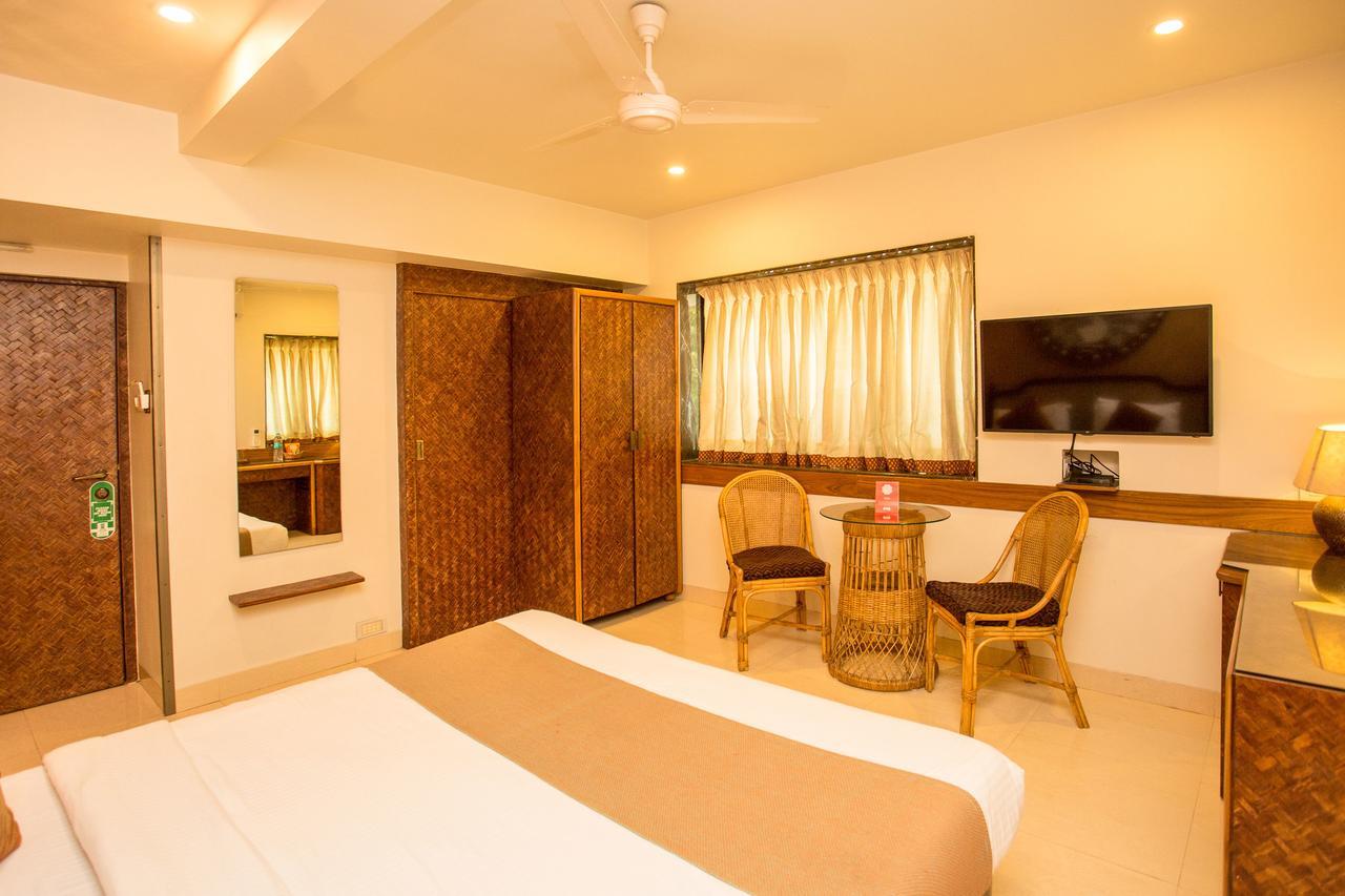 Accord Hotel Mumbai Exterior foto