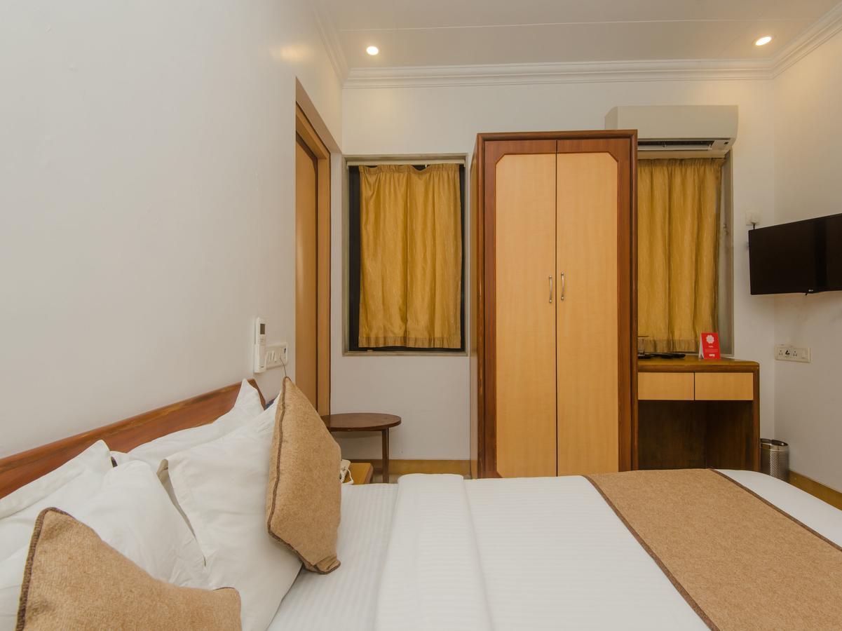 Accord Hotel Mumbai Exterior foto